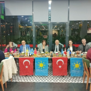 İYİ PARTİ İFTARDA BULUŞTU