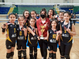 MİNİKLER VOLEYBOLDA 3’ÜNCÜ OLDU