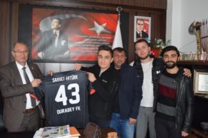 DURABEYSPOR’DAN PROTOKOLE ZİYARET