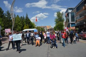 ÖZEL ÖĞRENCİLER’DEN “FARKINDALIK YÜRÜYÜŞÜ”