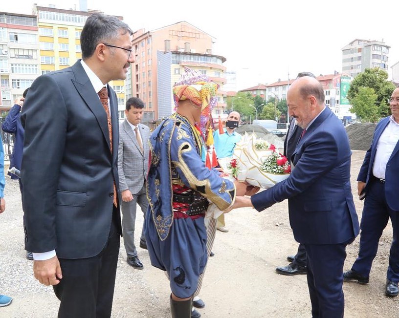 “KÜTAHYA’NIN GELECEĞİNE SAHİP ÇIKIYORUZ”