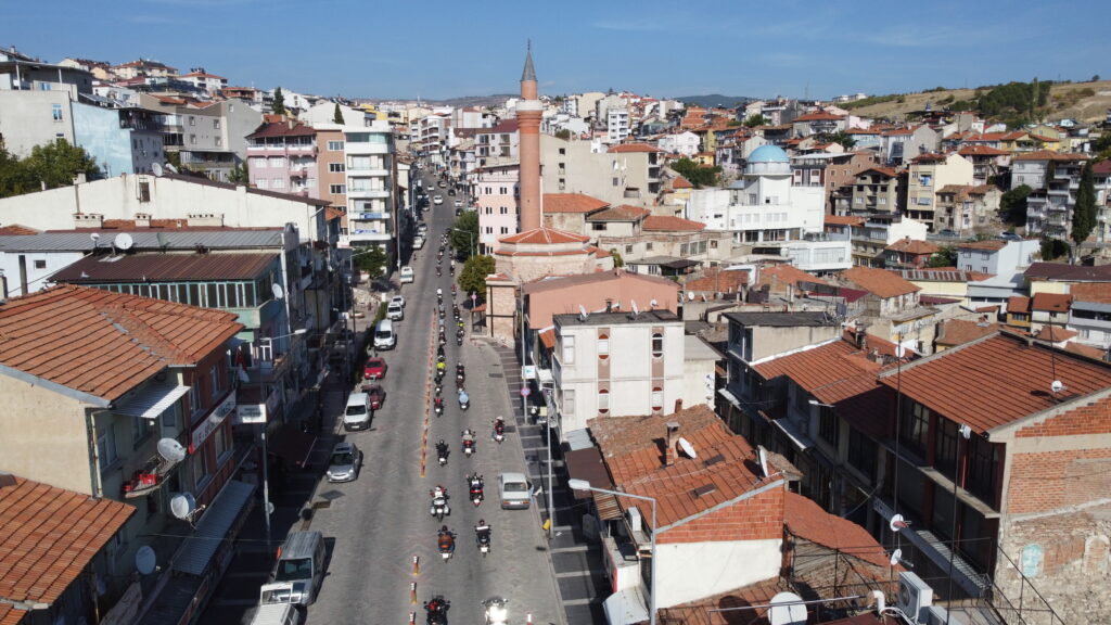 Kütahyalı motosiklet tutkunları, Manisa’nın