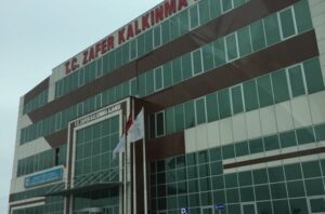 ZAFER, GENÇLERİ EĞİTİYOR