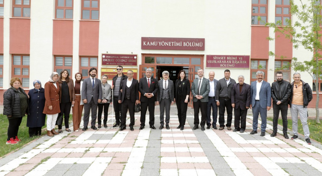 Kütahya Dumlupınar Üniversitesi Engelsiz