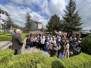 “Kuruluştan Çanakkale’ye Tarih ve Medeniyet Gezisi” Hayme Ana Türbesi’nden başladı