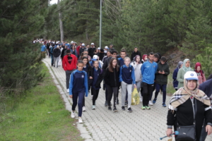 Kütahya’da sporseverler doğa yürüyüşünde buluştu