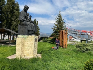 Domaniç’te park ve bahçeler temzileniyor