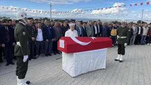 Şehit Piyade Uzman Çavuş Mehmet Sevim’in cenazesi Aksaray’da son yolculuğuna uğurlandı