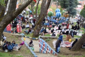 Simav’daki Hıdırellez etkinliğine yoğun ilgi