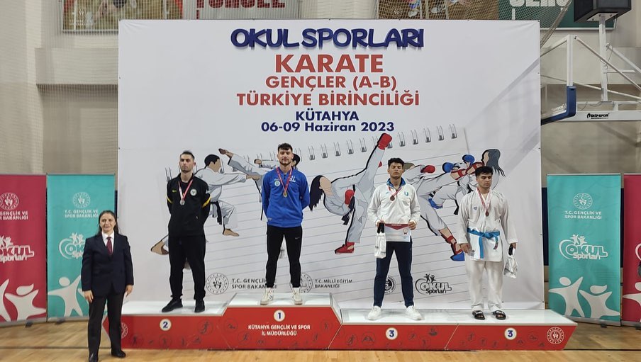 Kütahya’nın ev sahipliğinde 53 farklı şehirden 450 sporcunun katıldığı Türkiye Final Müsabakalarında dereceye giren sporculara ödülleri verildi. 