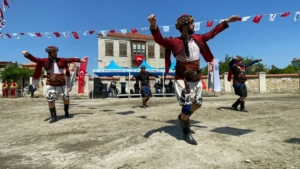 Girit göçmenleri, Söke’deki festivalde buluştu