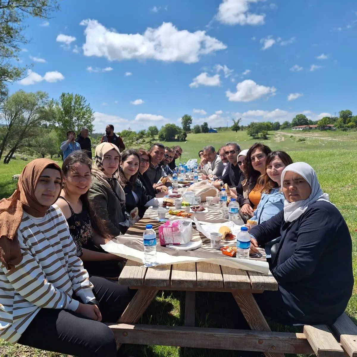 Emet'te öğrencilerden farkındalık etkinliği