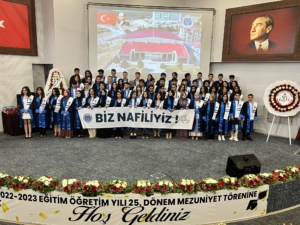 Kütahya Nafi Güral Lisesi 25. dönem mezunlarını verdi