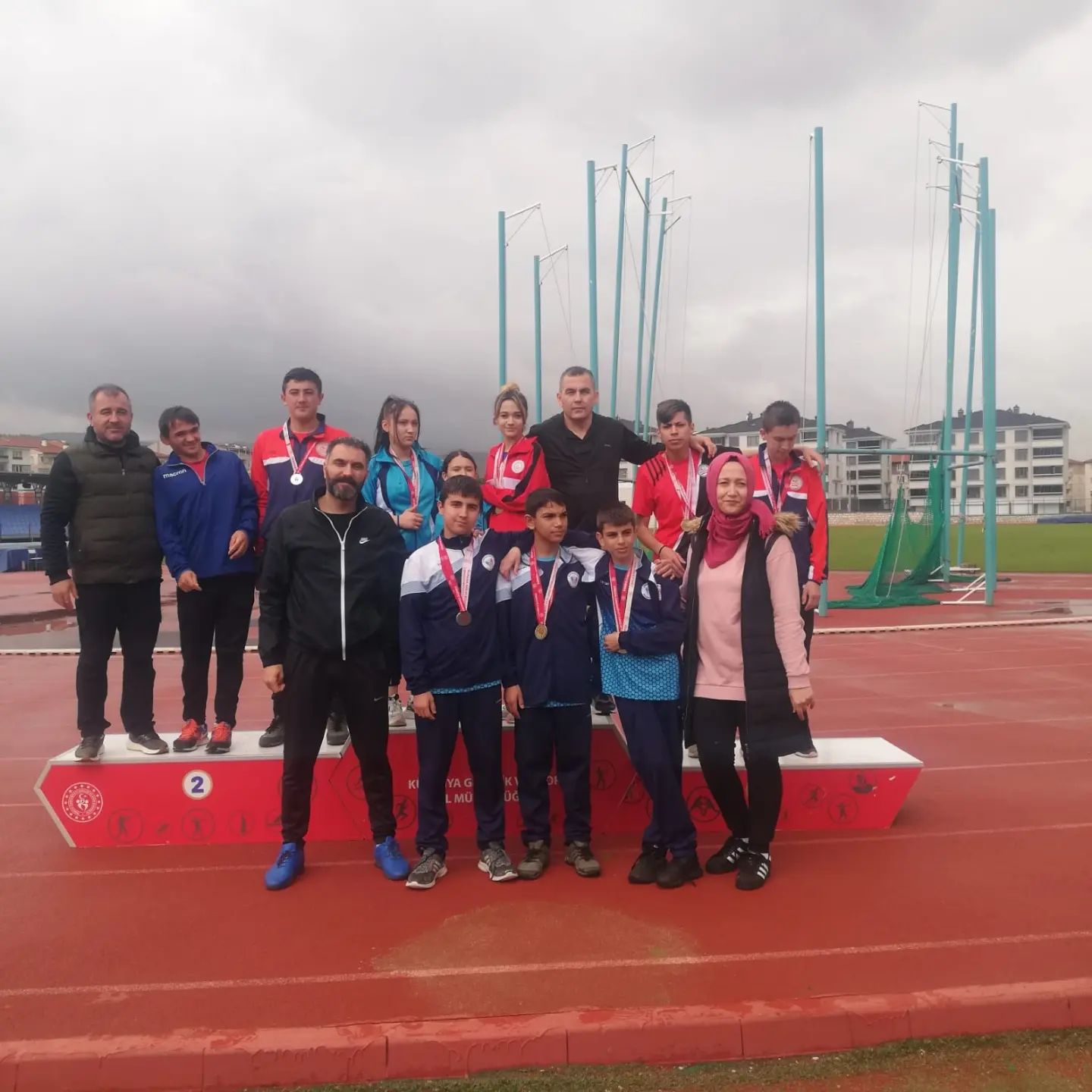 Özel sporcular atletizm il