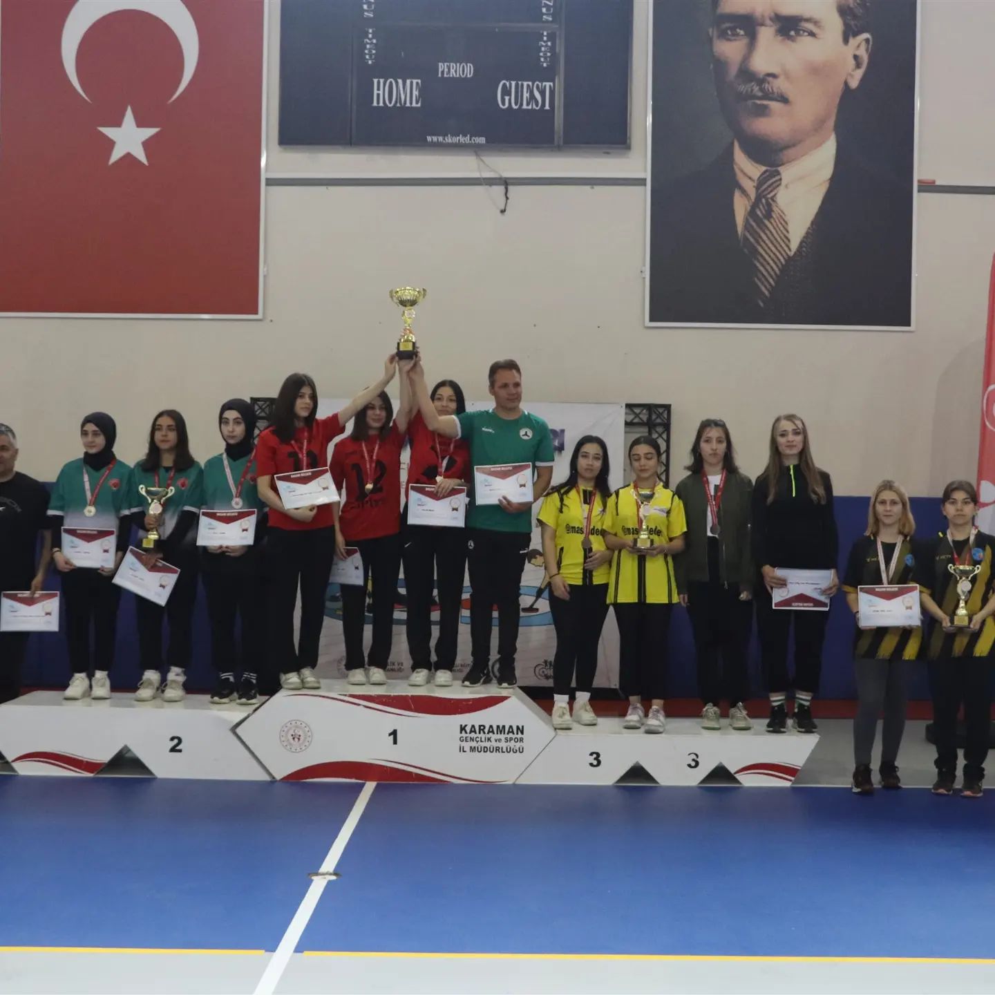 Pazarlar Spor Lisesi öğrencileri