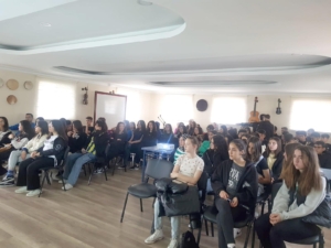 Tavşanlı Belediyesi öğrencilere motivasyon semineri