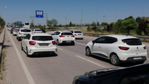 Afyonkarahisar’da bayram tatili yoğunluğu yaşanıyor