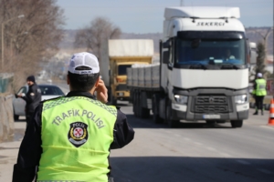 Aydın’da 4 kişi yolcu otobüsünde uyuşturucuyla yakalandı