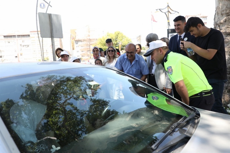 ‘Kurala uyan engel tanımaz’