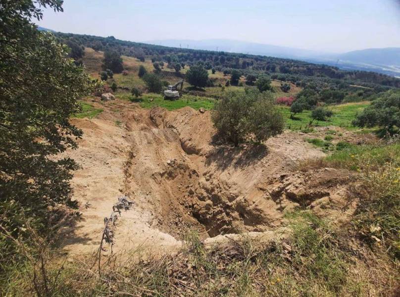 Aydın’ın Karacasu ilçesinde ekskavatörle