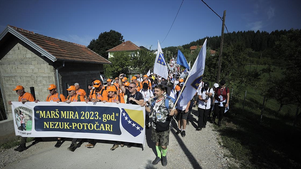 Bosna Hersek’in doğusundaki Srebrenitsa’da