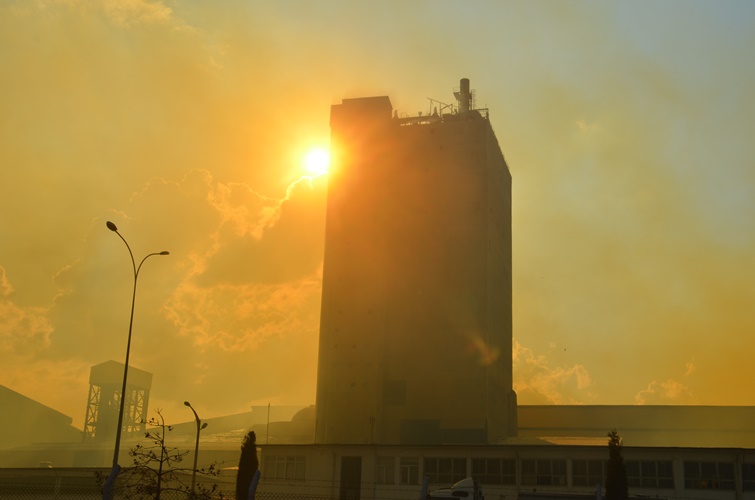 Azot fabrikasında korkutan asit sızıntısı