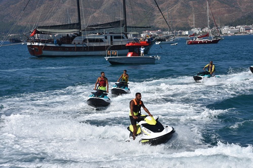 Antalya ve Muğla'da Denizcilik ve Kabotaj Bayramı kutlandı