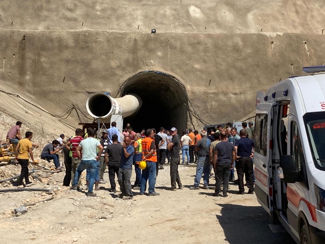 Manisa’nın Alaşehir ilçesinde, hızlı