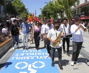 Uşak'ta 5. Uluslararası Tiyatro Festivali başladı