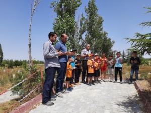 Aslanapa Yaz Kur’an Kursu öğrencilerinden şehitlik ziyareti