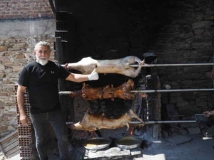 Aydın Bozdoğan’ın tescilli lezzeti oğlak çevirme kebabı tanıtıldı