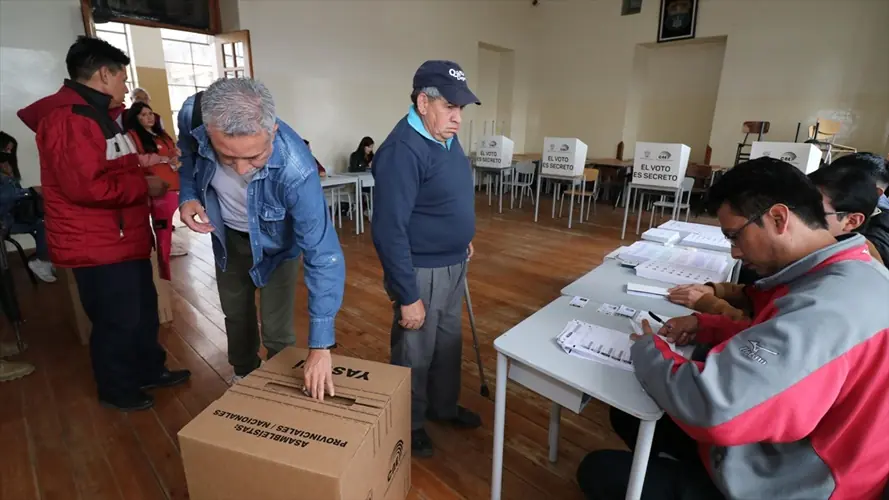 Ekvador’da dün düzenlenen seçimlerde