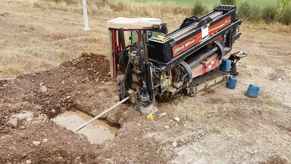 Gediz'de yeni yeraltı enerji nakil hattı inşası başladı