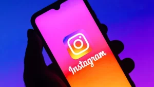 Yeni Instagram özelliği yorumları hikayenizde paylaşın!