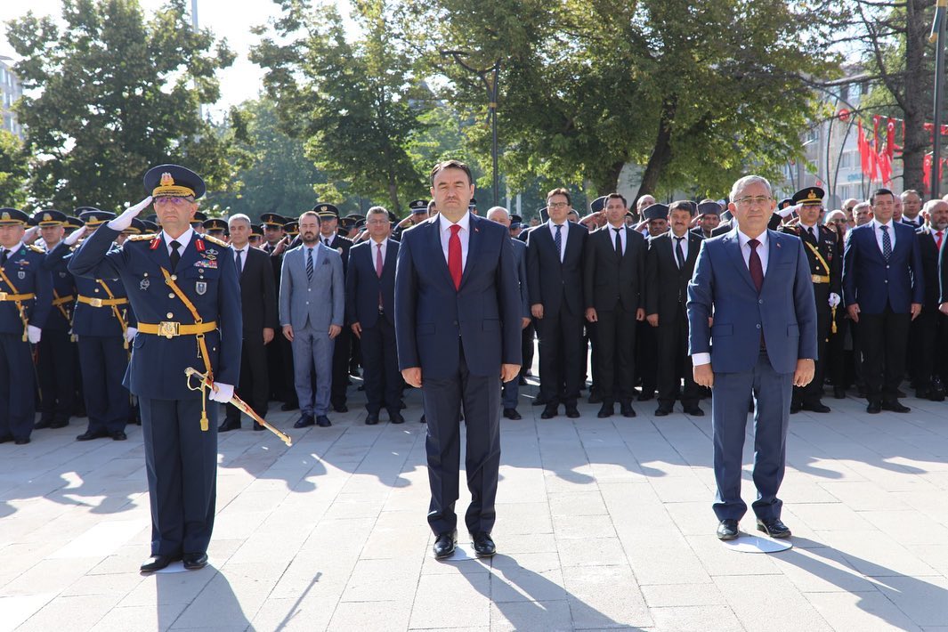 Fotoğrafların devamı için aşağıya