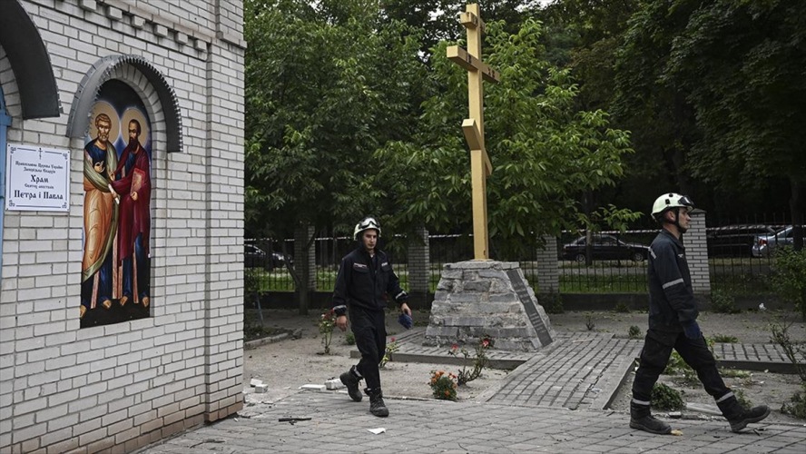 Ukrayna‘daki Zaporijya şehri sakinleri,