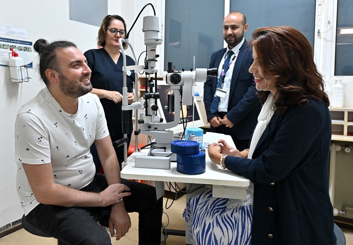 Lavabo açıcının sıçraması sonucu