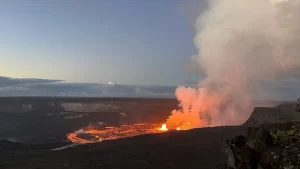 Hawaii’deki Yanardağ tekrar faaliyete geçti