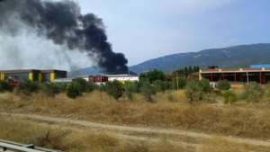 İzmir’de fabrikada çıkan yangın kontrol altına alındı