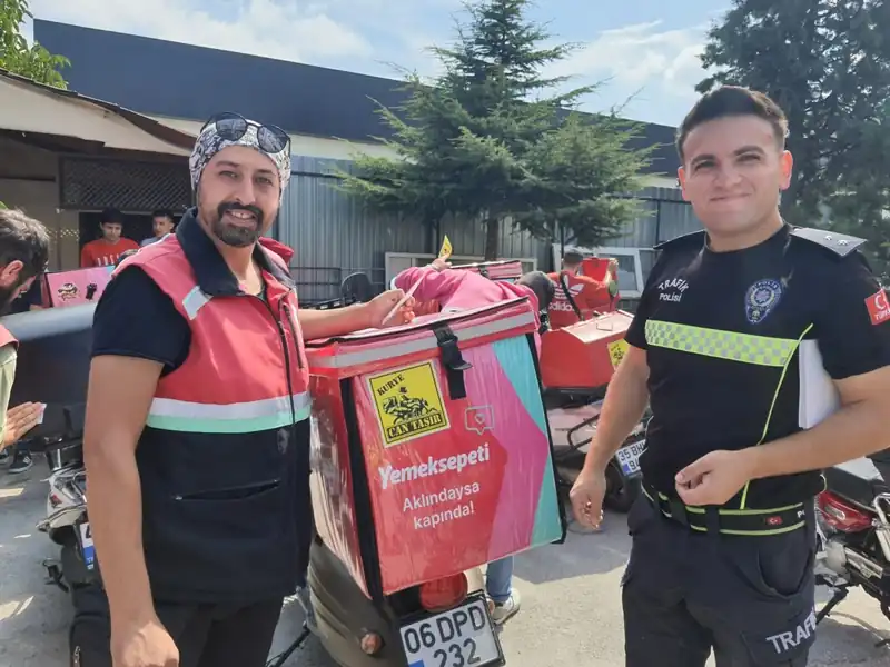 Kütahya polisinden moto kuryelere bilgilendirme