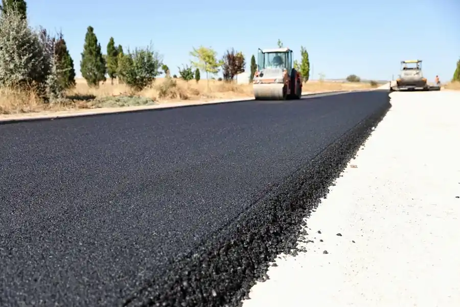 Kütahya’da mahalle ve sokaklarda çalışmalar sürüyor