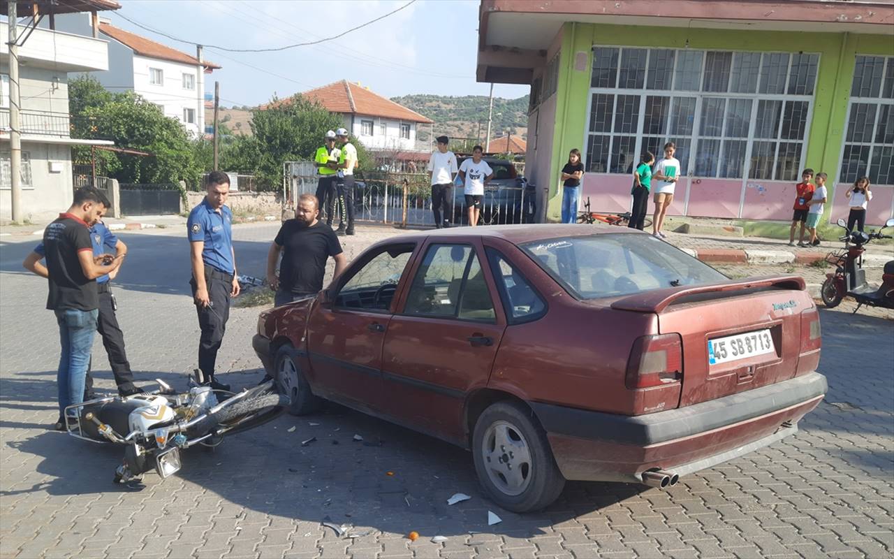 Manisa’nın Kula ilçesinde otomobille