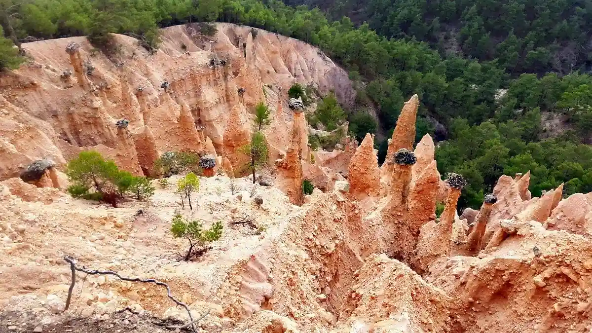 KÜTAHYA YENİKÖY PERİBACALARI