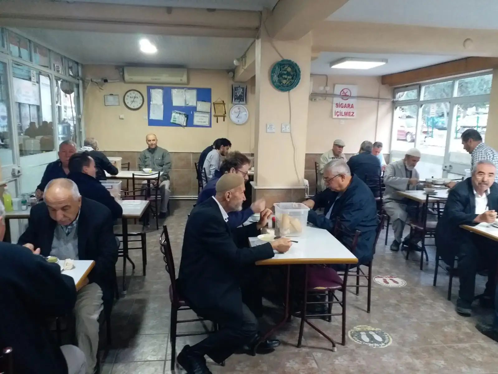 Ulu Camii'nde sabah namazı buluşması