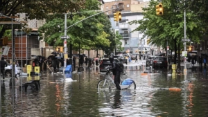 New York’ta Olağanüstü Hal İlan Edildi