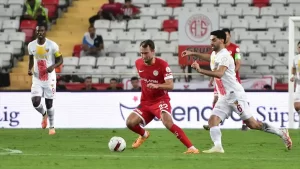 Antalyaspor’un bileği sahasında bükülmüyor