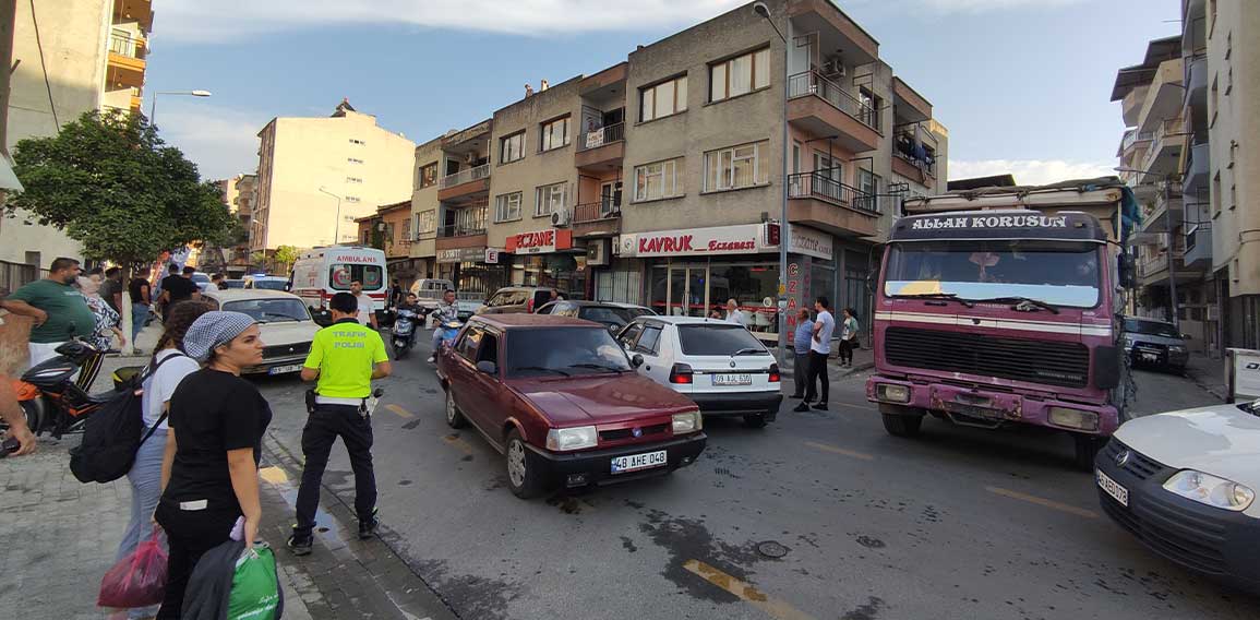 Aydın’ın İncirliova ilçesinde kamyonla