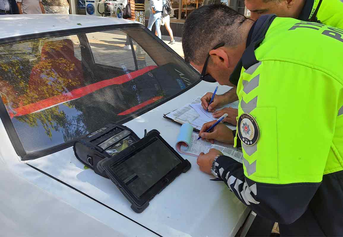 Kütahya’da trafik denetimleri devam ediyor 