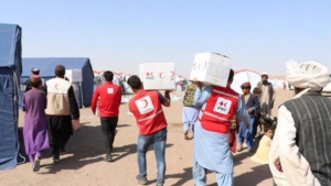 Türk Kızılayı, Herat’ta depremzedelere gıda yardımı yapıyor