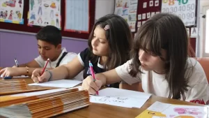 Üstün yetenekli çocuklar hikaye kitabı yazdı